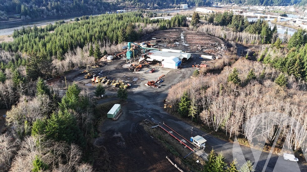 330 S Bay Rd, Toledo, OR for sale - Building Photo - Image 1 of 15