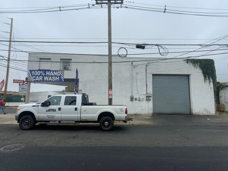 1169-1177 East Broad St portfolio of 2 properties for sale on LoopNet.com - Building Photo - Image 2 of 5