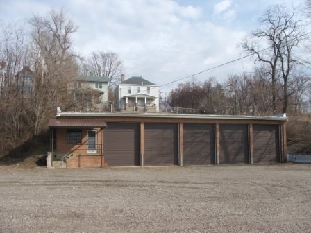 1222 Adams Ct, Alton, IL for lease - Primary Photo - Image 1 of 1