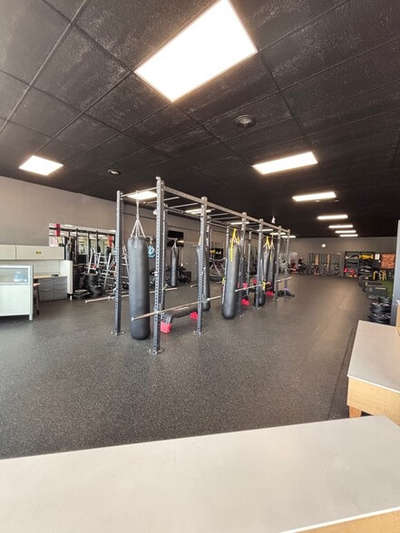 950 Albion Rd, Toronto, ON for sale - Interior Photo - Image 2 of 6