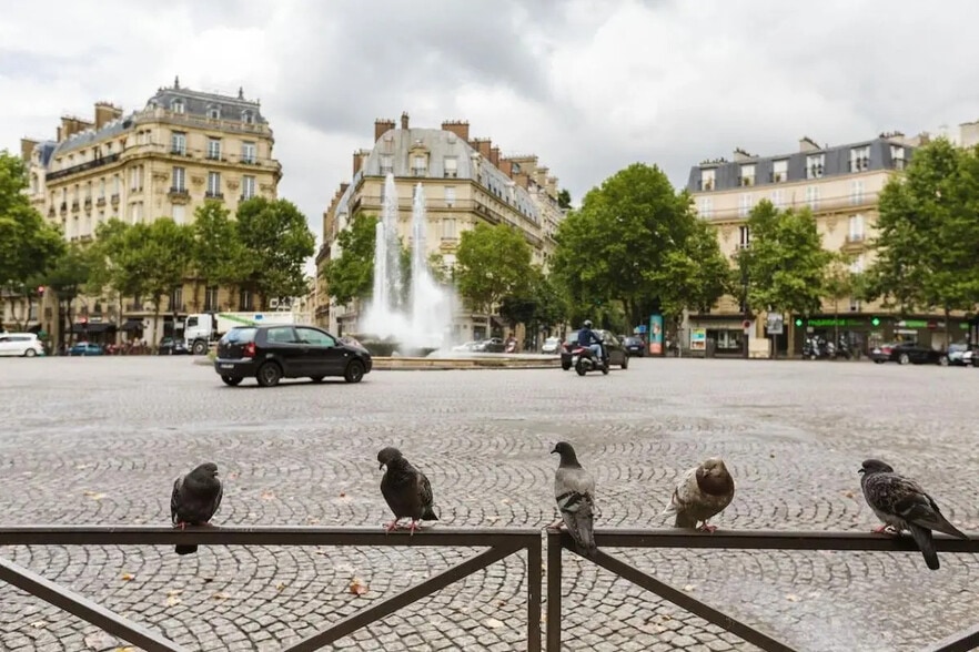 7 Rue Mesnil, Paris for lease - Building Photo - Image 2 of 21