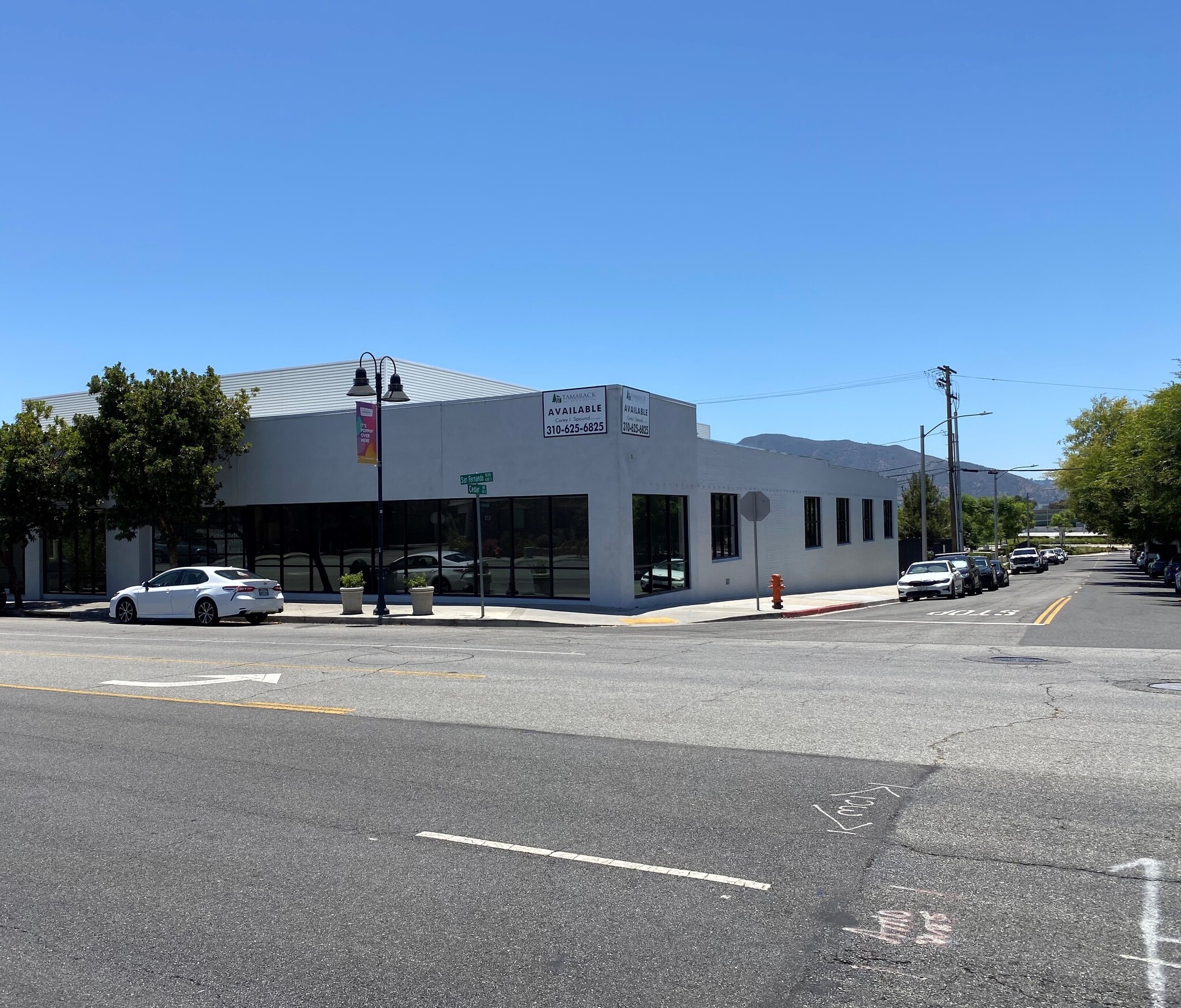633 S San Fernando Blvd, Burbank, CA for lease Building Photo- Image 1 of 15