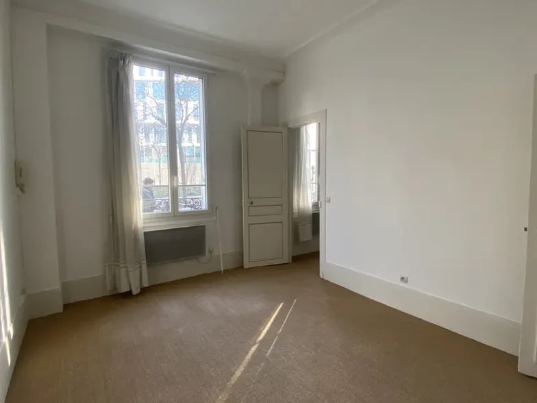 13 Boulevard Pereire, Paris for sale - Interior Photo - Image 3 of 4