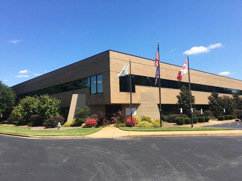 215 E Parkway, Duncan, SC for sale - Primary Photo - Image 1 of 1