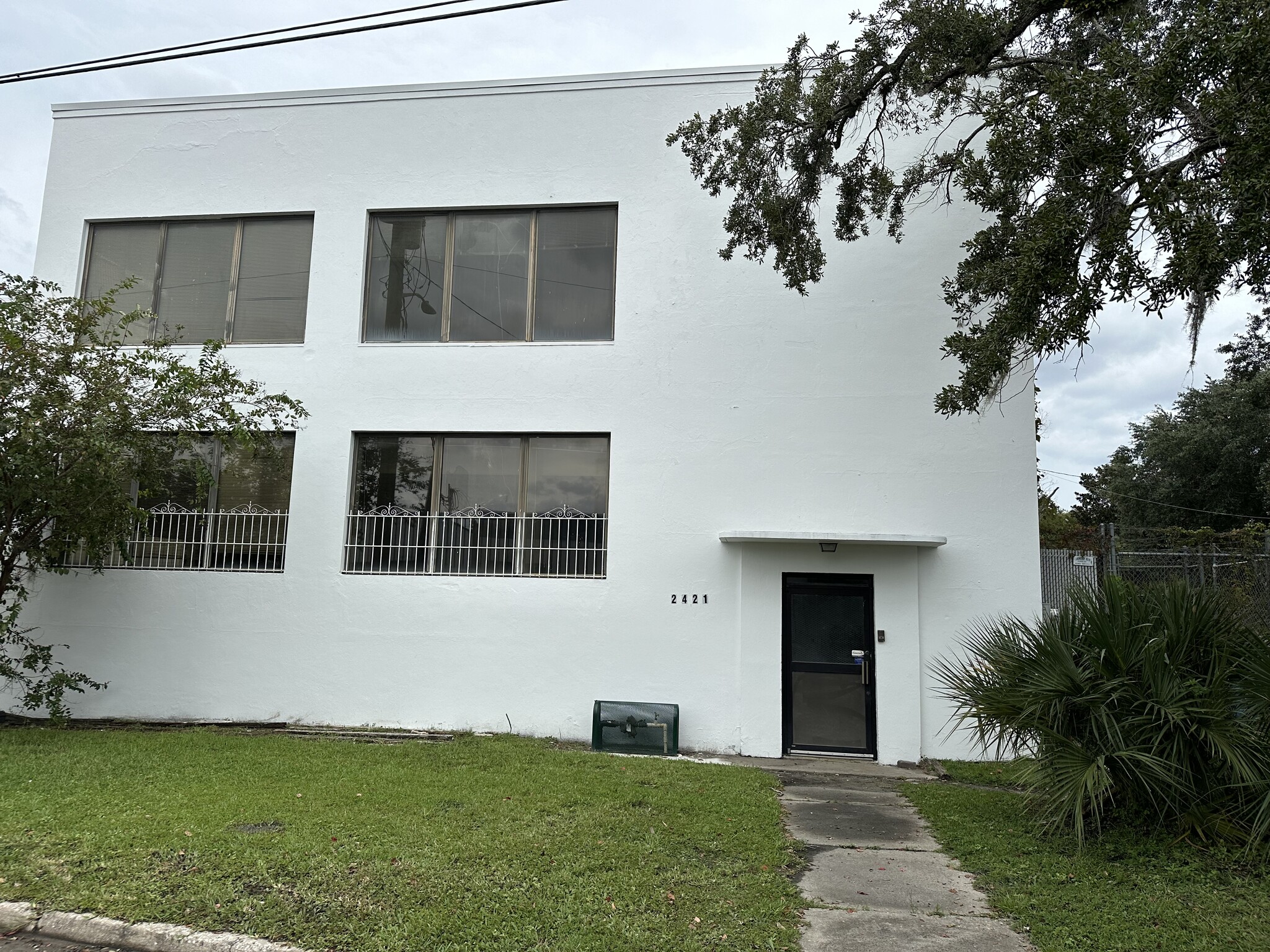 2421 Dennis St, Jacksonville, FL for lease Building Photo- Image 1 of 3