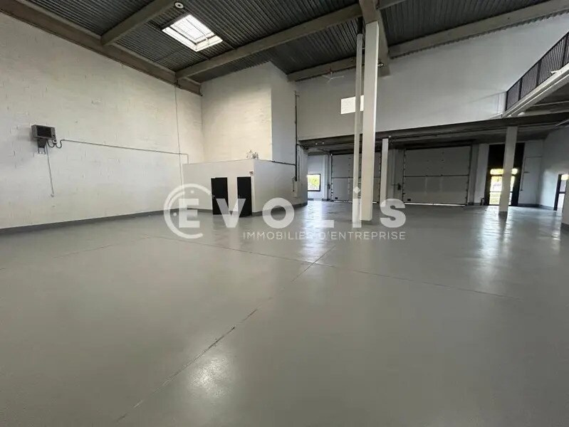 Flex in Lisses for lease Interior Photo- Image 1 of 8