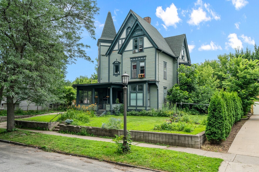 606 Dayton Ave, Saint Paul, MN for sale - Primary Photo - Image 1 of 35