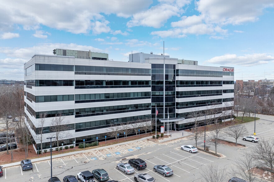 10 Van de Graaff Dr, Burlington, MA for lease - Building Photo - Image 2 of 5