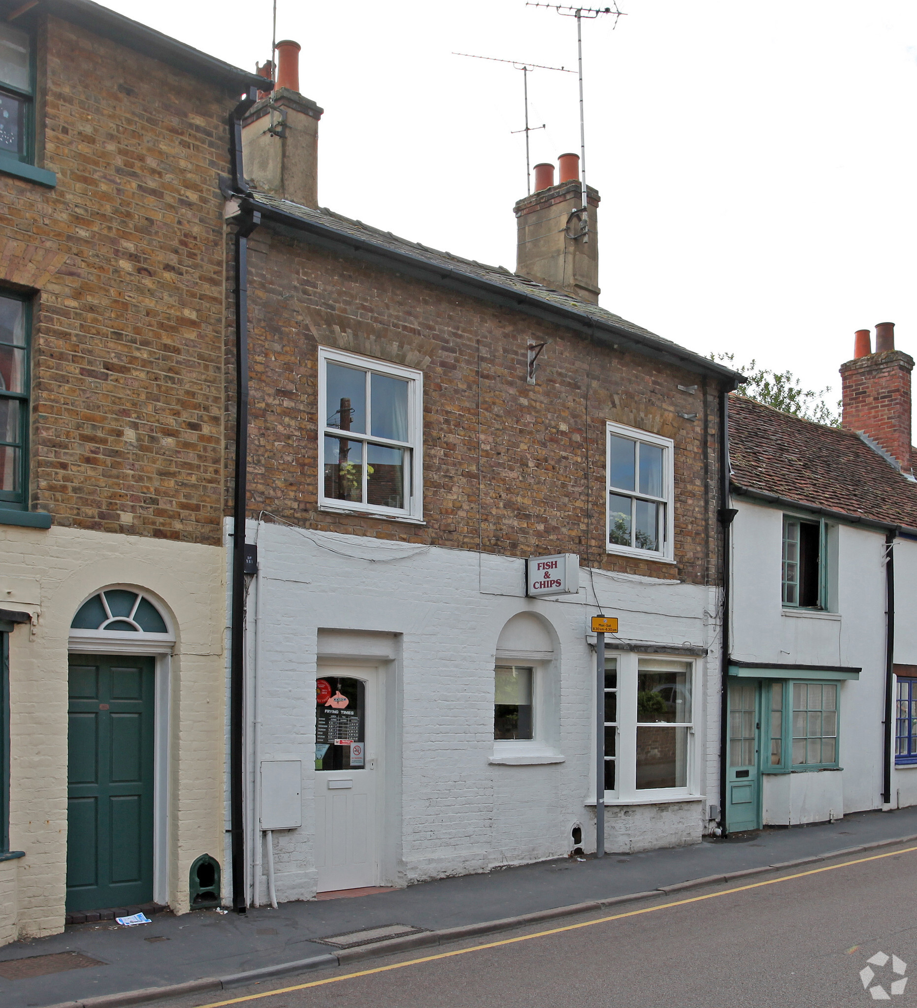 12 Akeman St, Tring for sale Primary Photo- Image 1 of 3