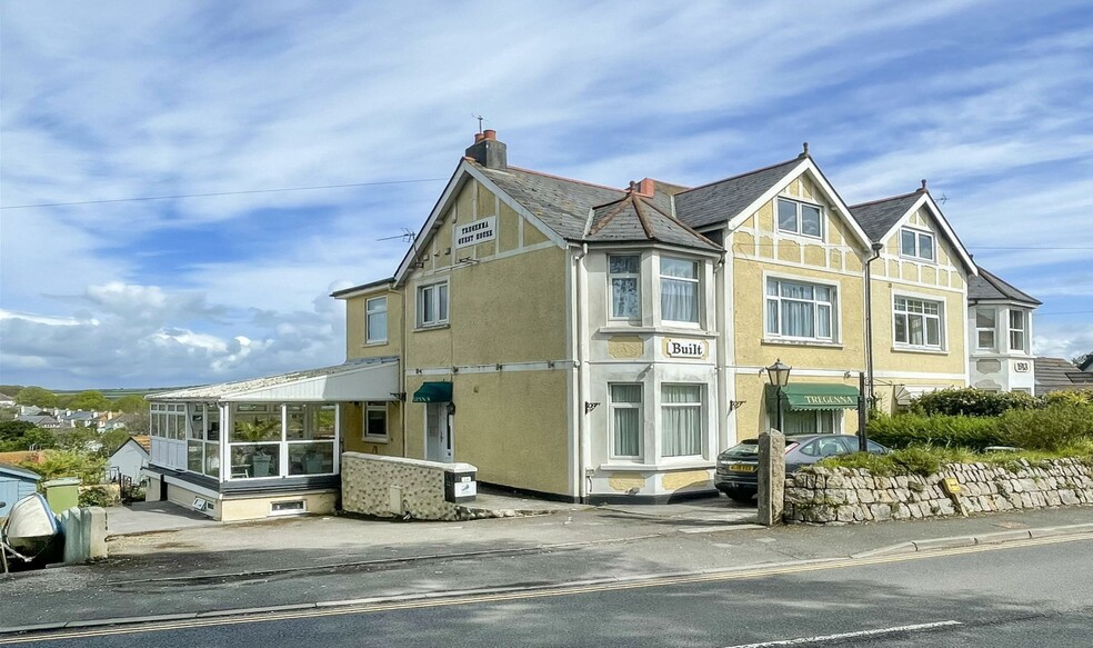 28 Melvill Rd, Falmouth for sale - Primary Photo - Image 1 of 6