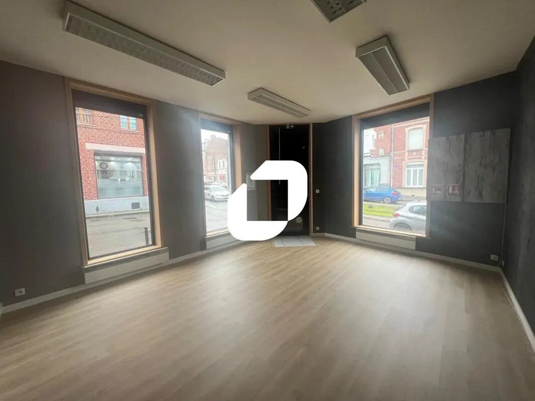 Office in Aulnoy-lez-Valenciennes for lease Interior Photo- Image 1 of 10