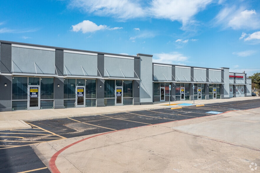 2820 Walnut Hill Ln, Dallas, TX for lease - Building Photo - Image 3 of 7