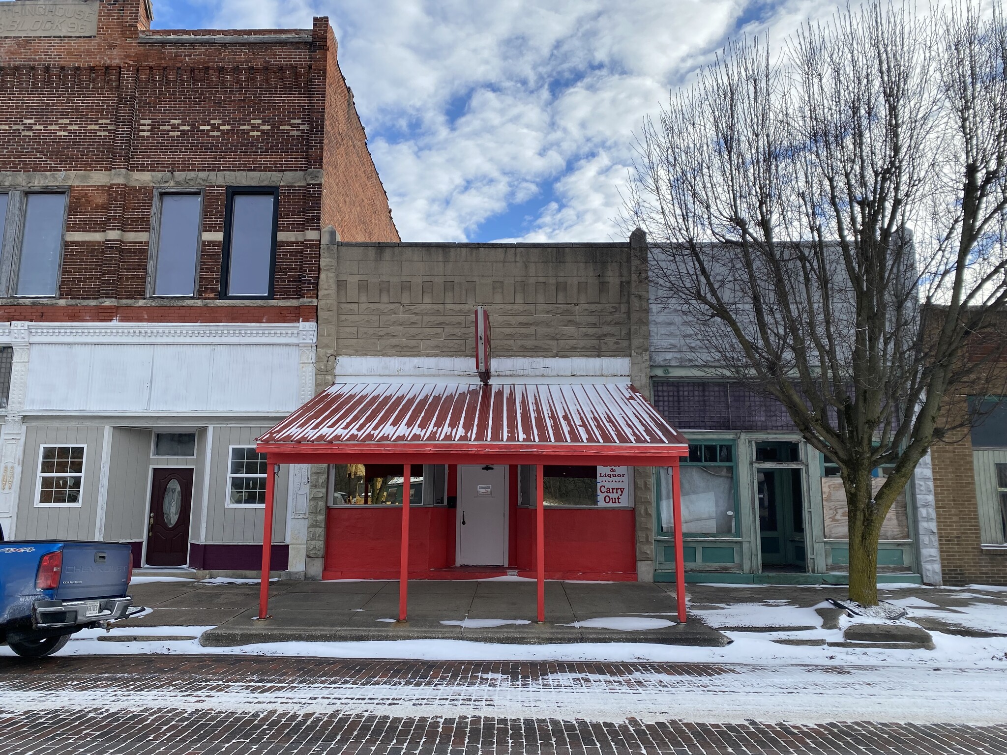 405 S Main St  