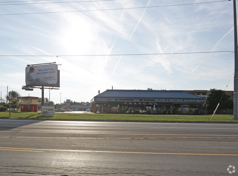 100 4th Ave, St Catharines, ON for lease - Primary Photo - Image 1 of 13