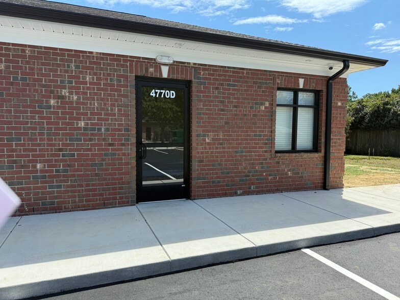 4770 Independence dr, Lumberton, NC for lease - Building Photo - Image 1 of 1
