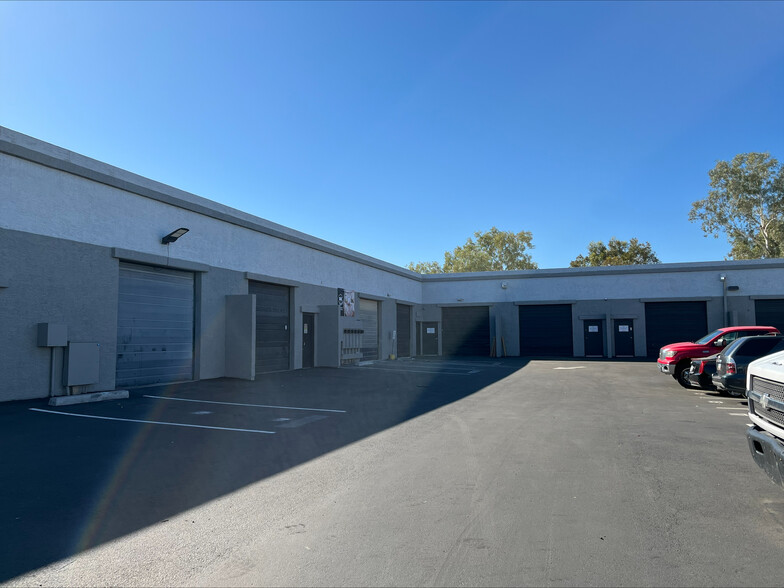 3721 W Cambridge Ave, Phoenix, AZ for lease - Building Photo - Image 3 of 5