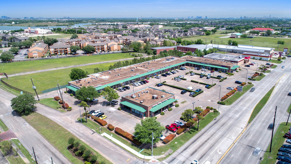 14360 Bellaire Blvd, Houston, TX for lease - Building Photo - Image 1 of 6