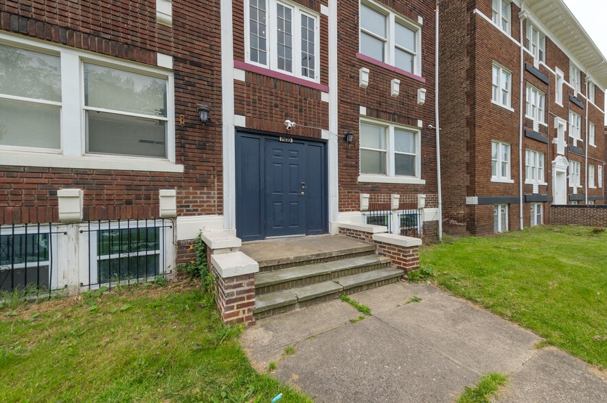 14120 Superior Rd, Cleveland, OH for sale - Building Photo - Image 3 of 49