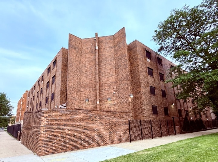 5001 S Michigan Ave, Chicago, IL for sale - Building Photo - Image 2 of 3