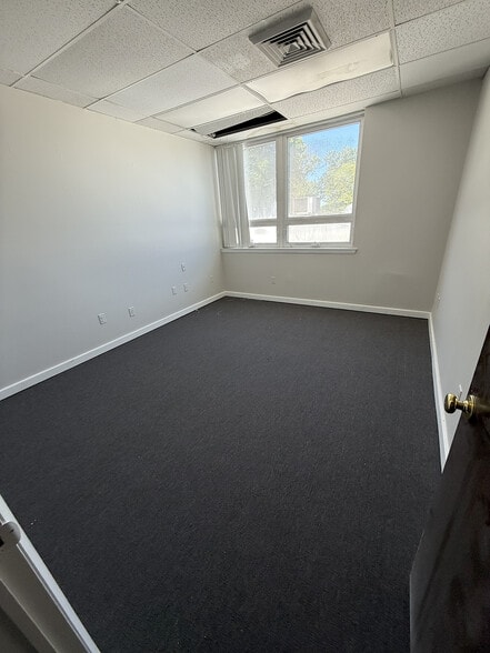 2222 Morris Ave, Union Township, NJ for lease - Building Photo - Image 3 of 4