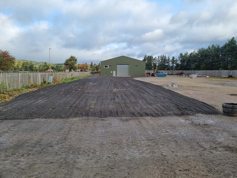 Perth Rd, Dalwhinnie for lease - Primary Photo - Image 1 of 1