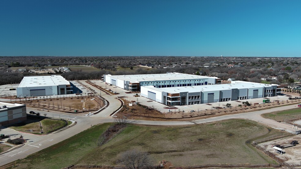 Mustang Court at DFW International Airport, Bldg 1, Grapevine, TX for lease - Building Photo - Image 1 of 29