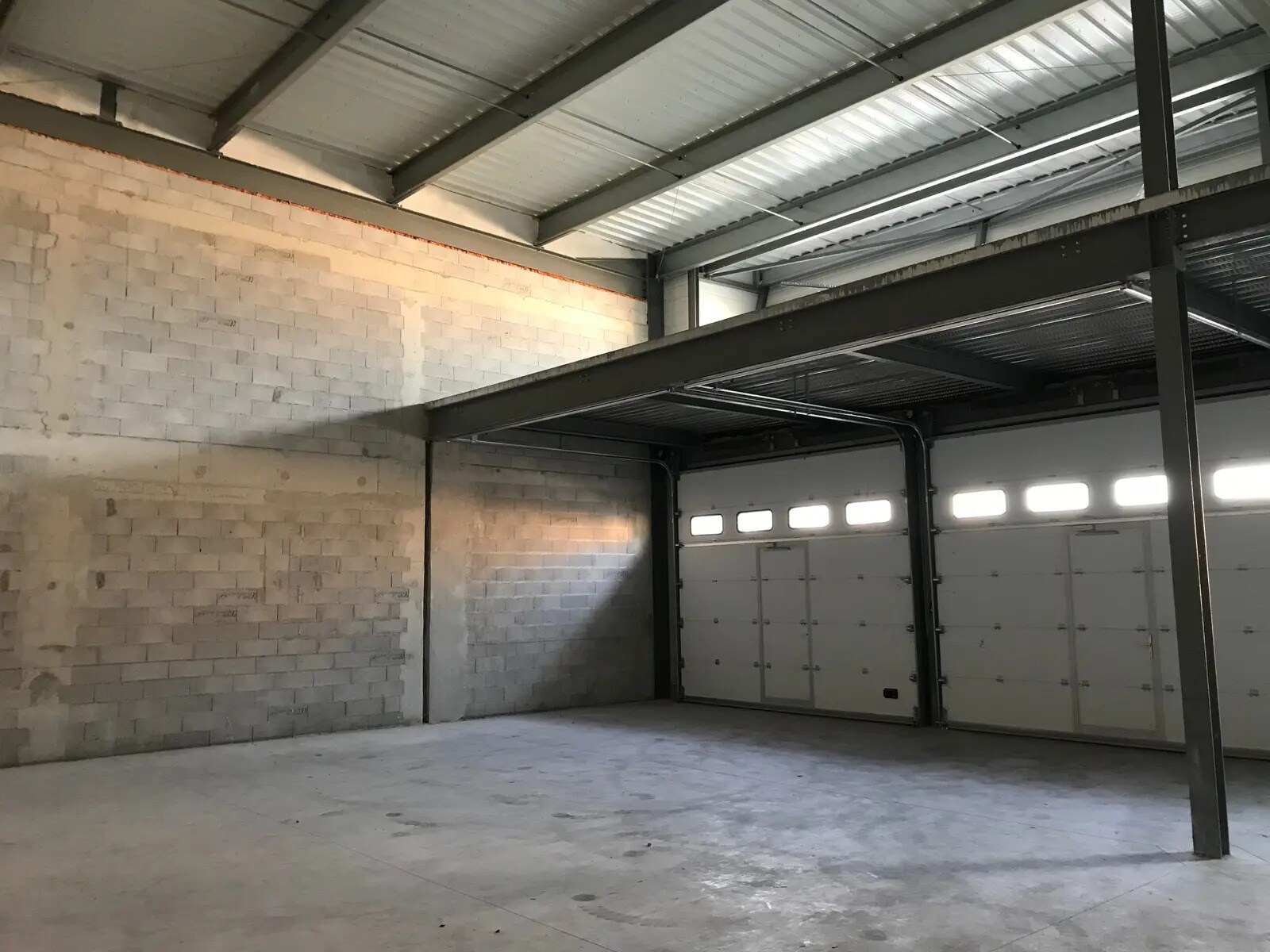 Industrial in ROQUEBRUNE-SUR-ARGENS for sale Building Photo- Image 1 of 8