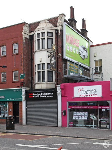 471-473 Bethnal Green Road portfolio of 2 properties for sale on LoopNet.com - Building Photo - Image 2 of 4