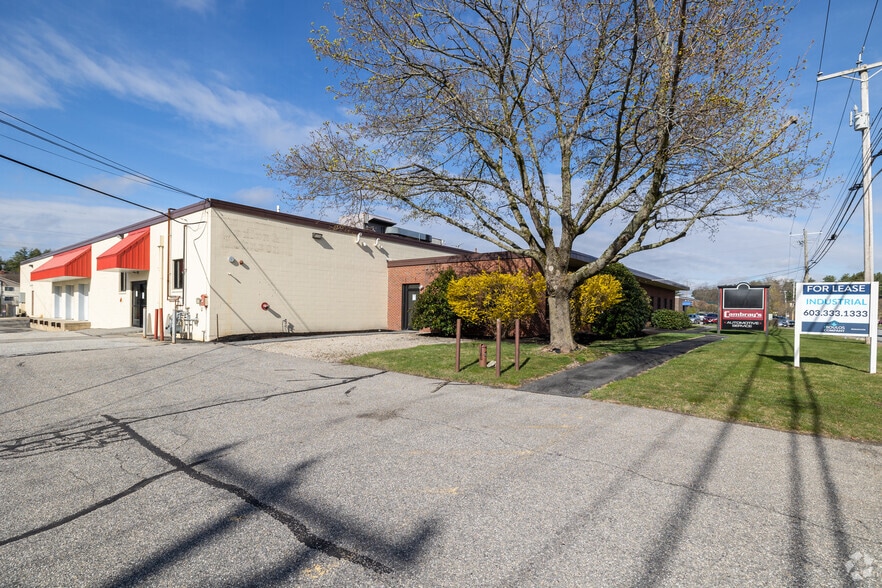 118 Northeastern Blvd, Nashua, NH for sale - Primary Photo - Image 1 of 1