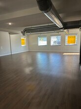 901 Lancaster Ave, Berwyn, PA for lease Interior Photo- Image 2 of 10