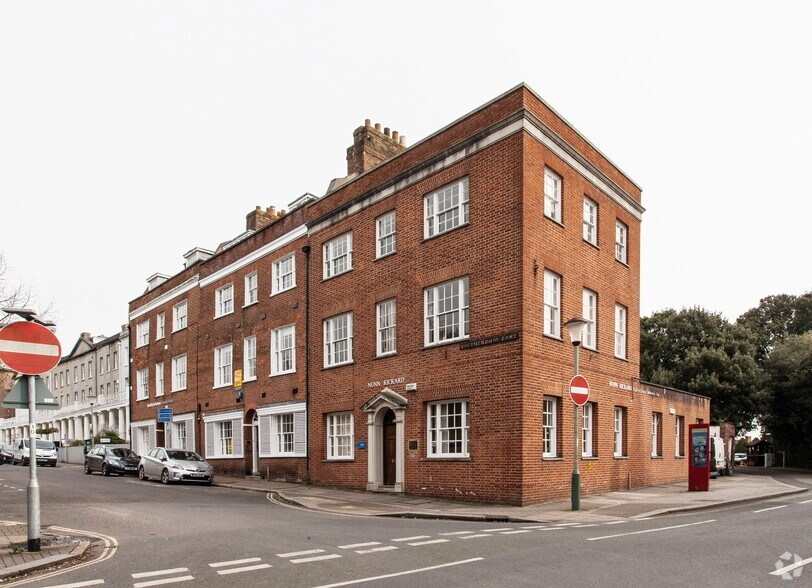 24 Southernhay East, Exeter for lease - Building Photo - Image 3 of 4