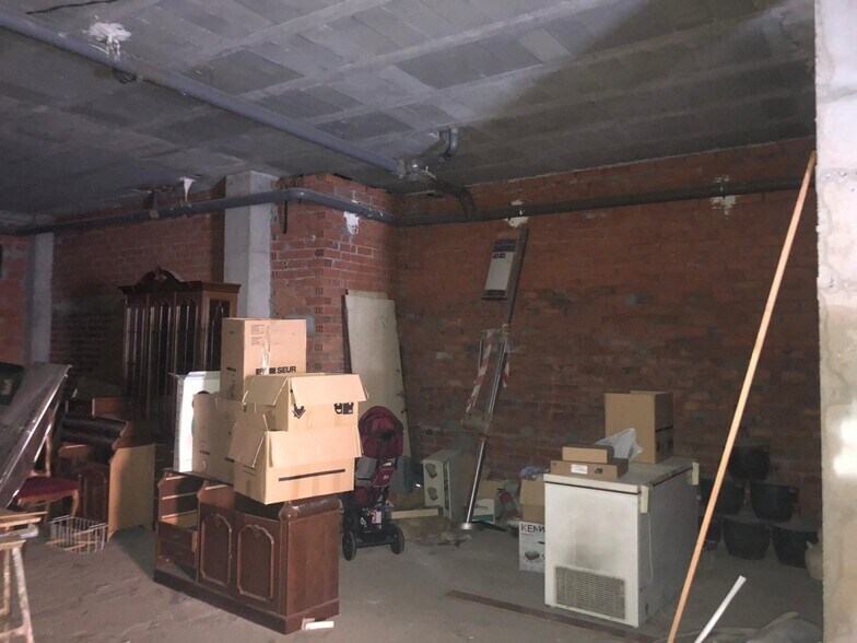 Retail in Ponferrada, León for sale - Building Photo - Image 3 of 6