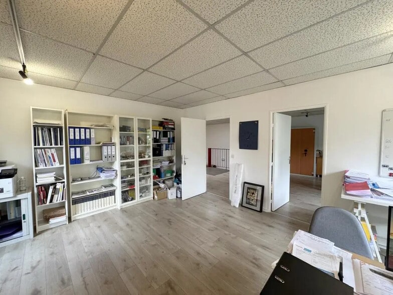 Office in SAINT-OUEN-L'AUMONE for sale - Interior Photo - Image 2 of 14
