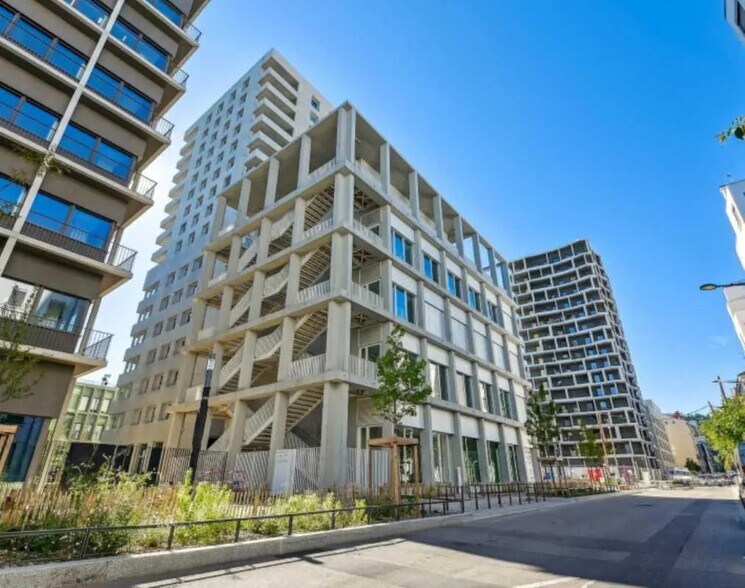 36 Rue Casimir Périer, Lyon for sale - Building Photo - Image 1 of 27