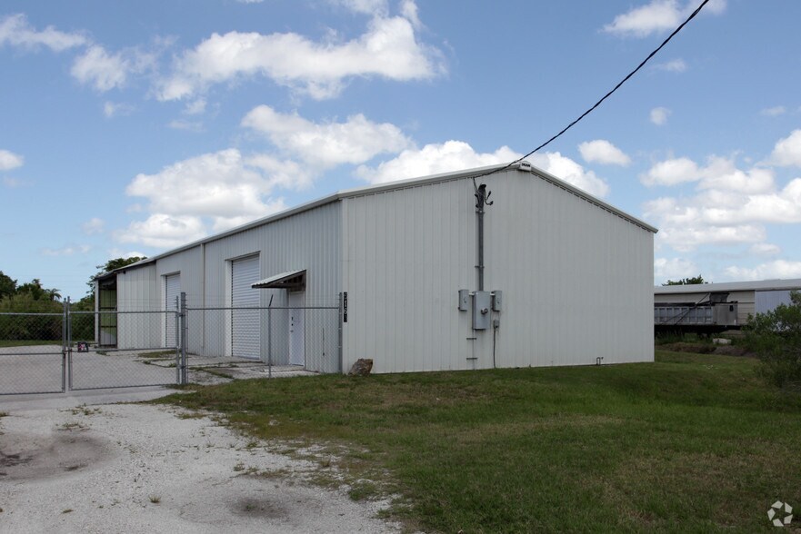 6160 17th St E, Bradenton, FL for sale - Primary Photo - Image 1 of 1