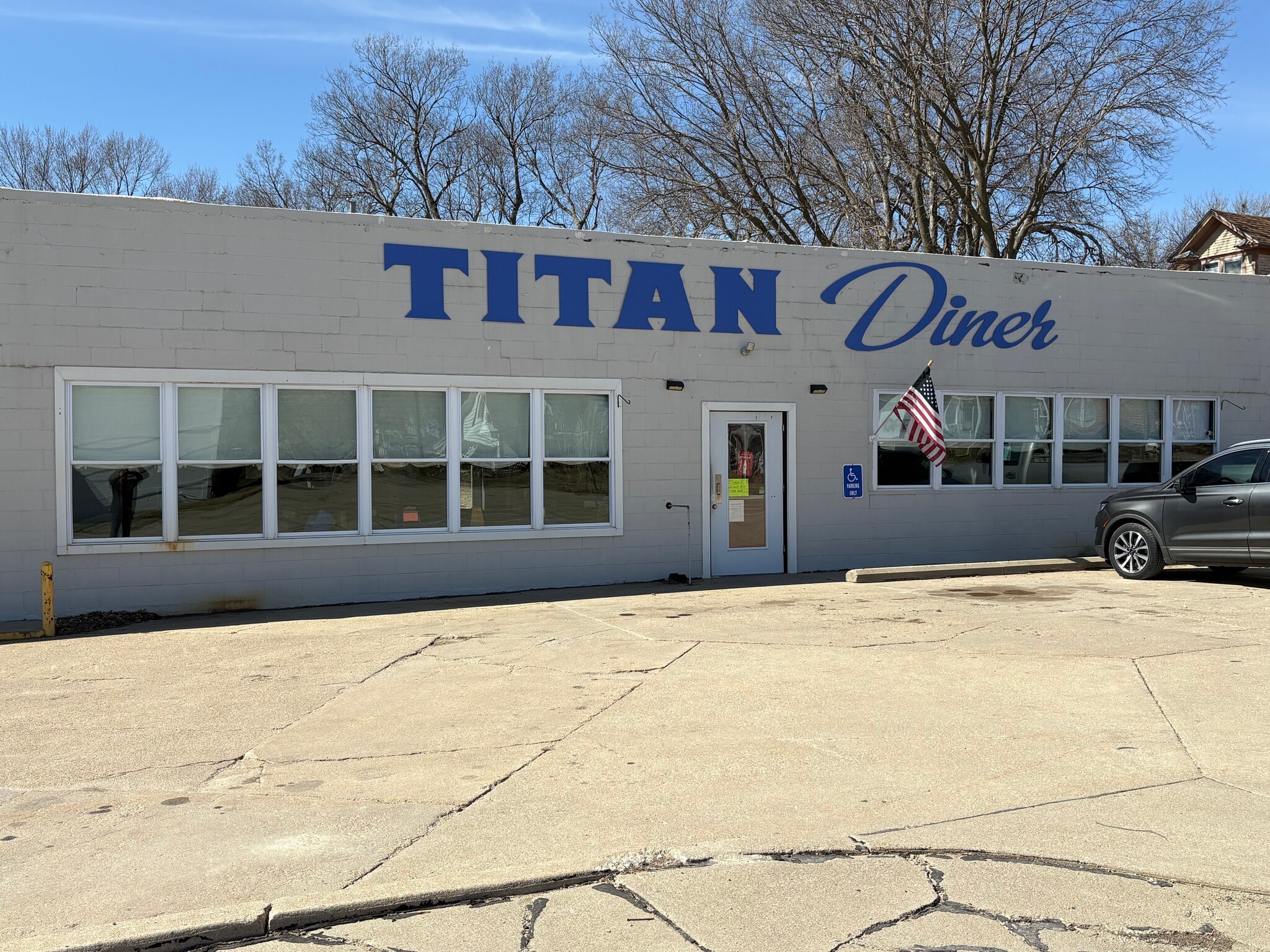 833 Nemaha St, Humboldt, NE for sale Primary Photo- Image 1 of 30