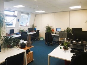 Brunswick Sq, Bristol for lease Interior Photo- Image 2 of 2