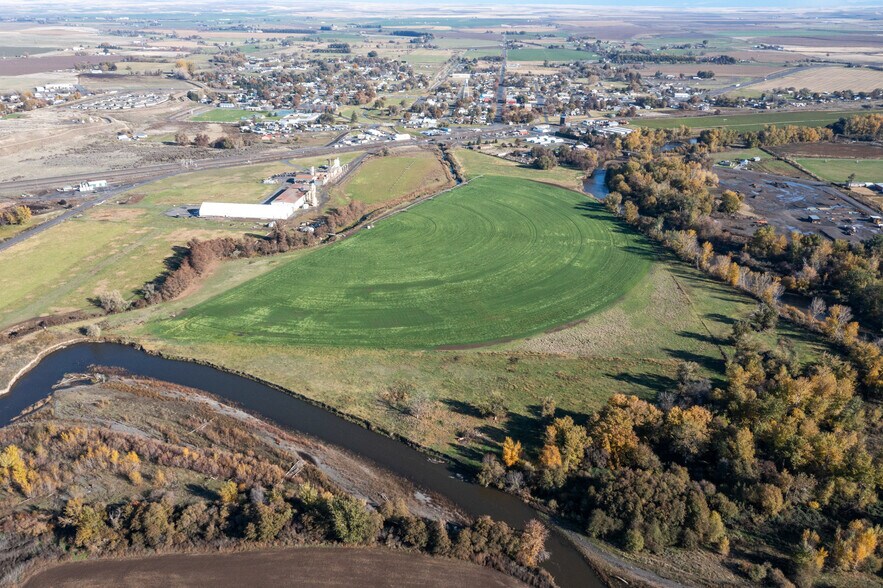 405 Hoosier Rd, Stanfield, OR 97875