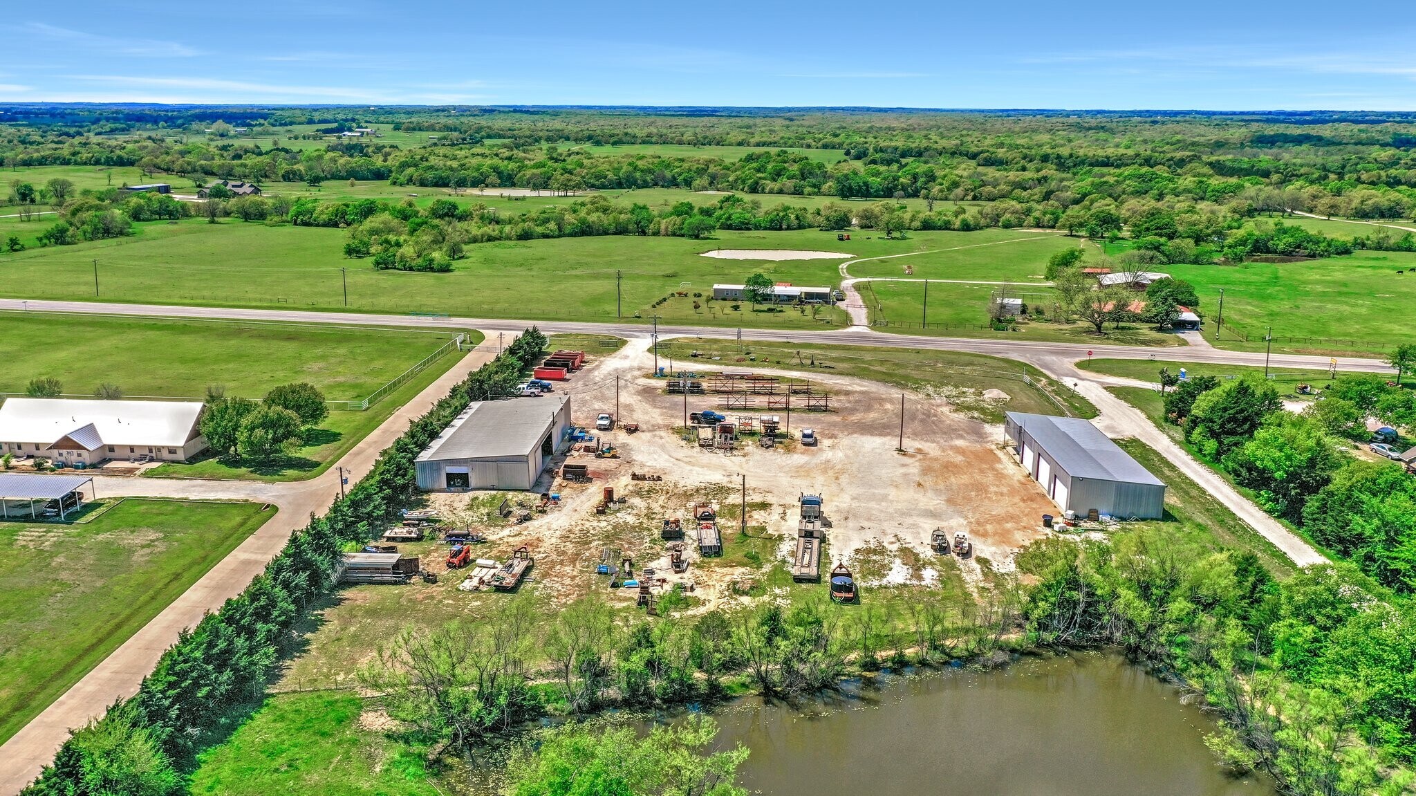 23350 US Highway 377, Whitesboro, TX 76273 23350 US Hwy 377