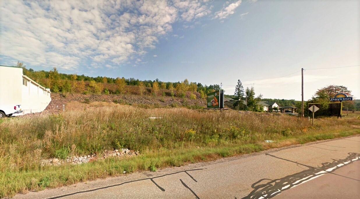 1909 S Stephenson Ave, Iron Mountain, MI for sale Building Photo- Image 1 of 1