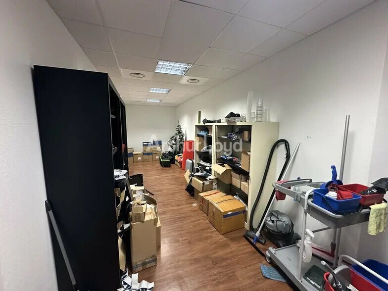 Office in Reims for lease - Interior Photo - Image 3 of 6