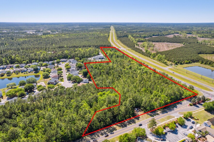 76096 Timbercreek Blvd, Yulee, FL for sale - Building Photo - Image 3 of 31