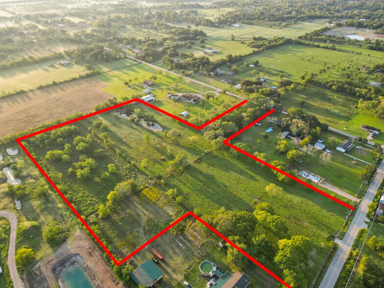 000 Algoa Friendswood Road, Alvin, TX 77511