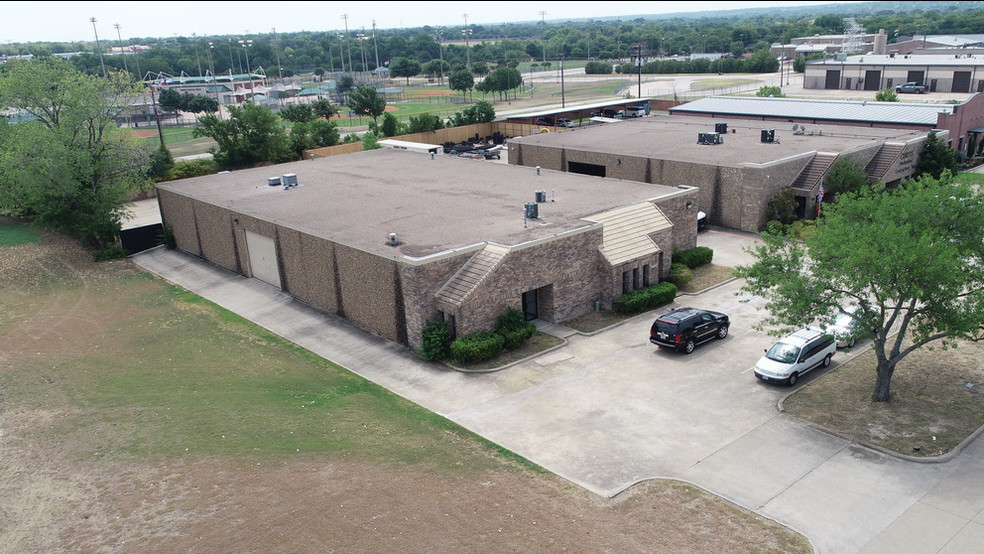 1616 Osprey Dr, DeSoto, TX for sale - Aerial - Image 1 of 1