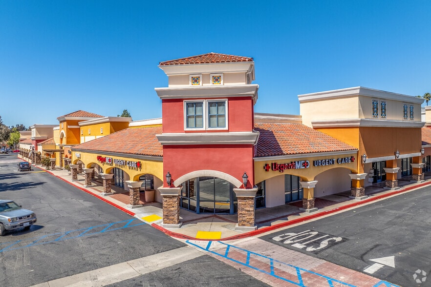 1-275 W Los Angeles Ave, Moorpark, CA for lease - Building Photo - Image 2 of 8