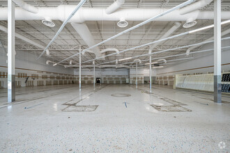 61101-61125 Airport Rd, Slidell, LA for lease Interior Photo- Image 2 of 4