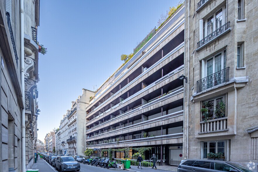 33-35 Rue De Chazelles, Paris for lease - Building Photo - Image 2 of 3