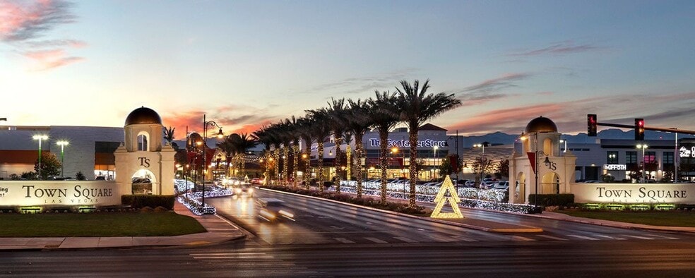 6605 Las Vegas Blvd S, Las Vegas, NV for lease - Building Photo - Image 1 of 51