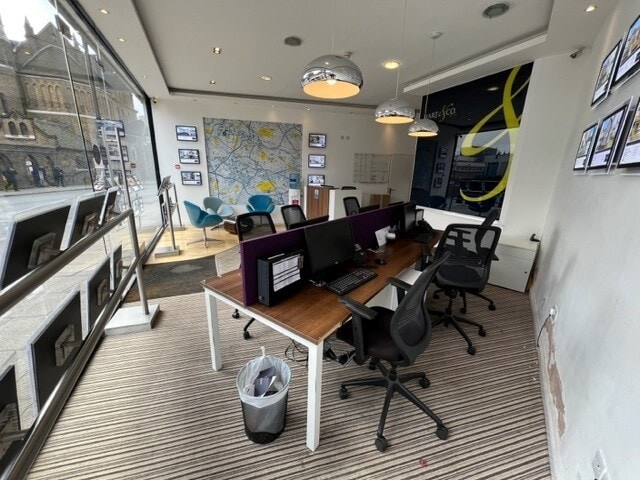 52 High St, London for lease Building Photo- Image 1 of 4