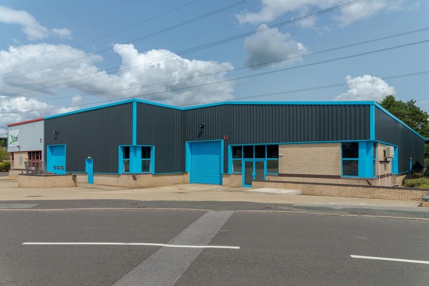 Lakesmere Rd, Horndean for lease - Building Photo - Image 2 of 10